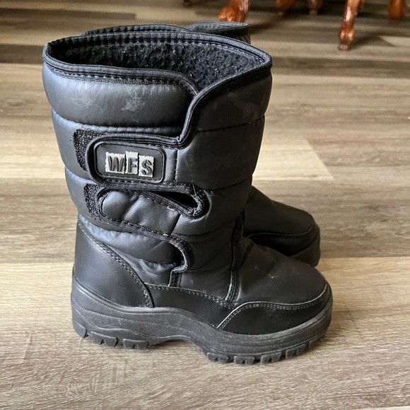 Kids Snow Boots - Picture 3 of 5